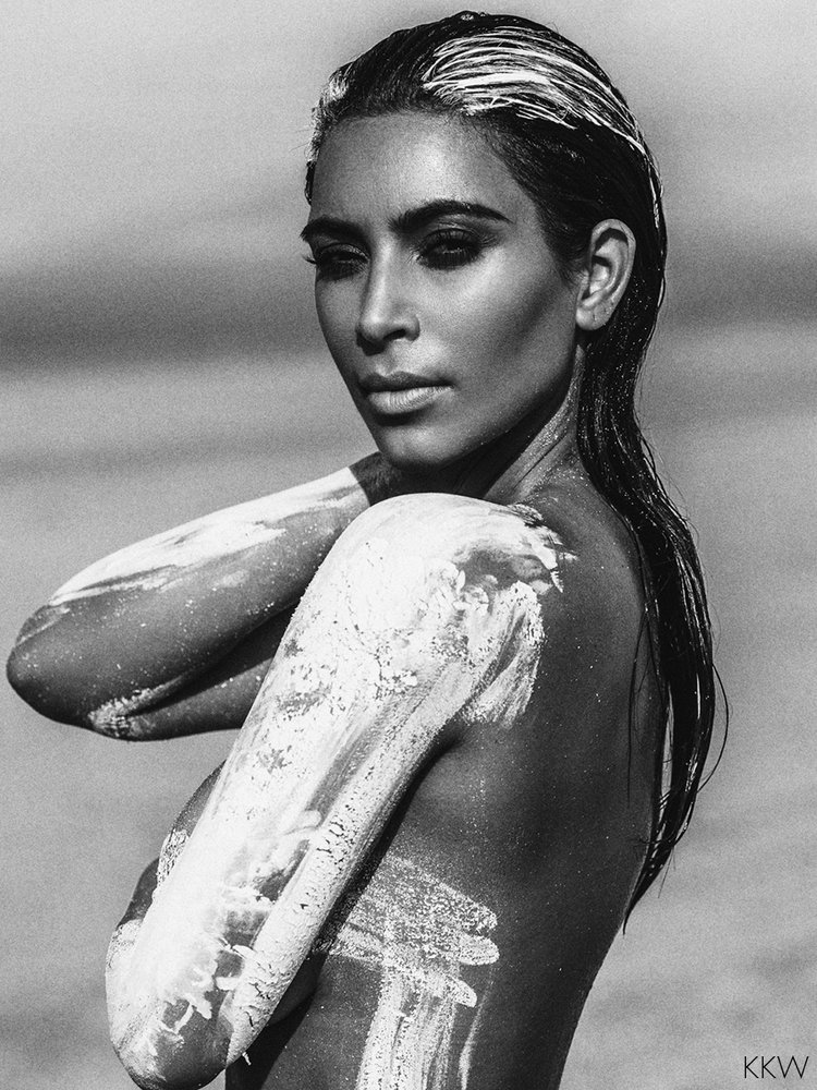 Kim Kardashian West nude desert
